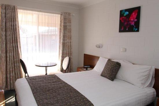Cross Roads Motel โคบาร์ ภายนอก รูปภาพ